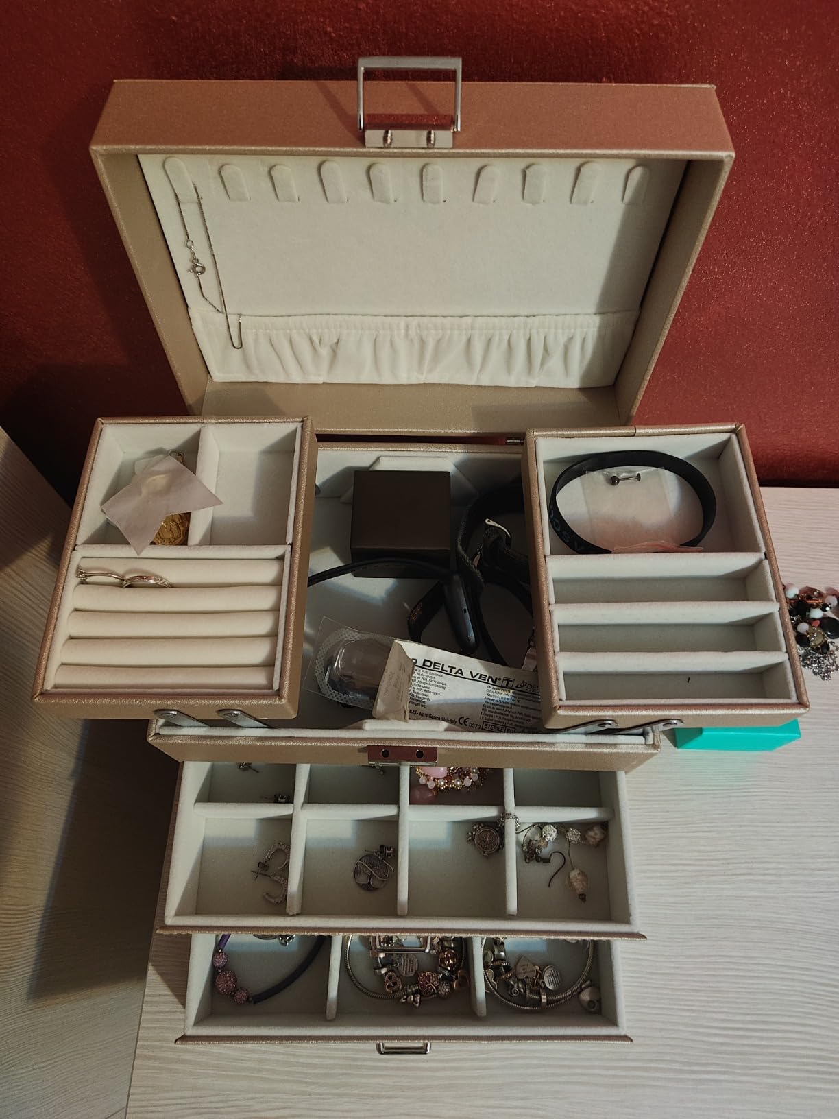 Dajasan Large Jewelry Box Schmuckkästchen Champagner 4 Ebenen