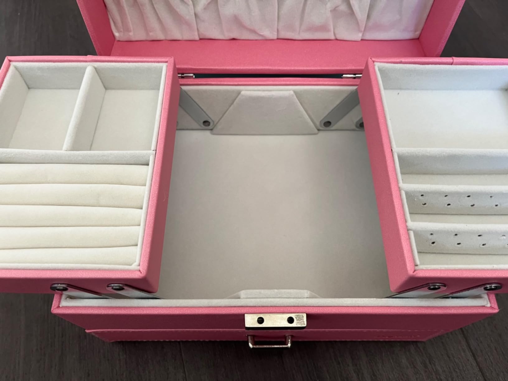 Dajasan Large Jewelry Box Schmuckkästchen Champagner 3 Ebenen