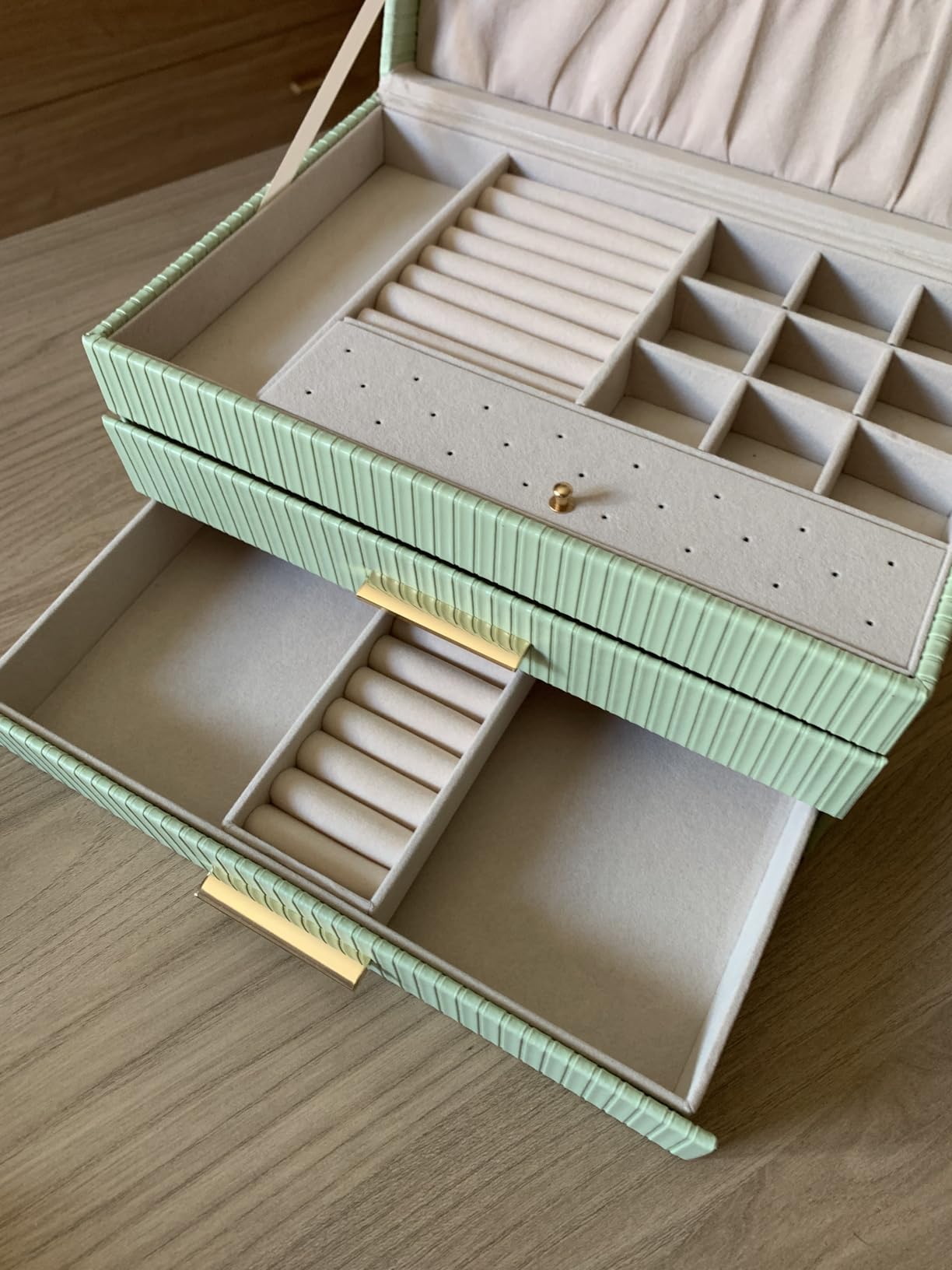 Dajasan Large Jewelry Box Schmuckkästchen Weiß 3 Ebenen Leder