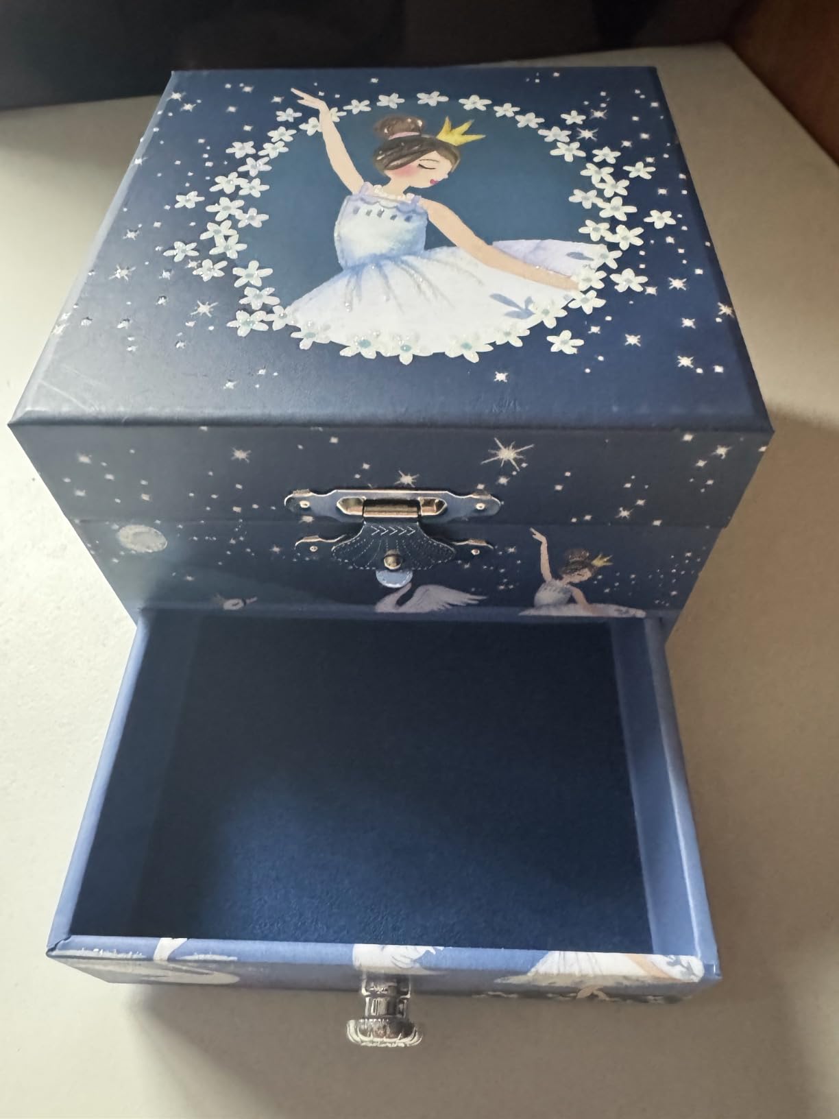 Jewelkeeper Unicorn Schmuckdose Glitzer-Einhorn 8x10x10 cm Musik
