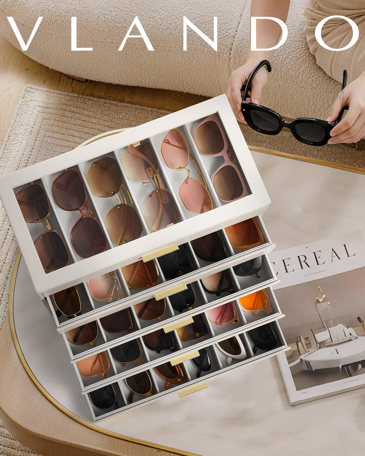 VLANDO Everyday Keepsake Brillenbox 5-stöckig 30 Fächer Cremeweiß