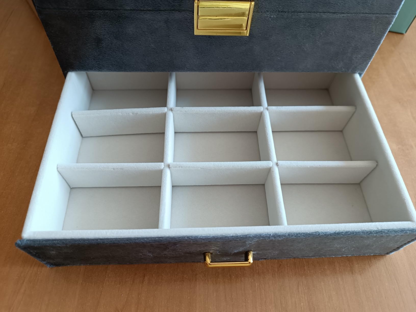 Dajasan Large Jewelry Box Schmuckkästchen Champagner 3 Ebenen