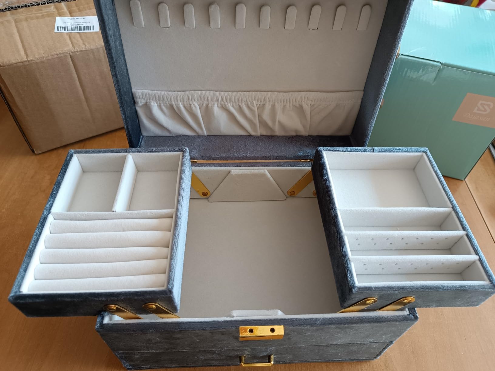 Dajasan Large Jewelry Box Schmuckkästchen Champagner 3 Ebenen